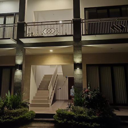 Limun Guesthouse Amlapura Dış mekan fotoğraf