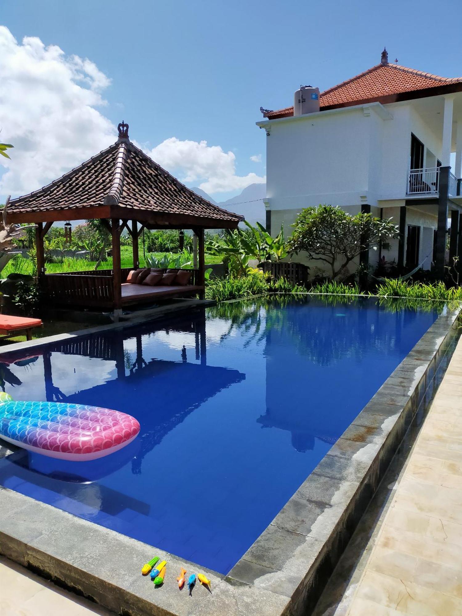 Limun Guesthouse Amlapura Dış mekan fotoğraf