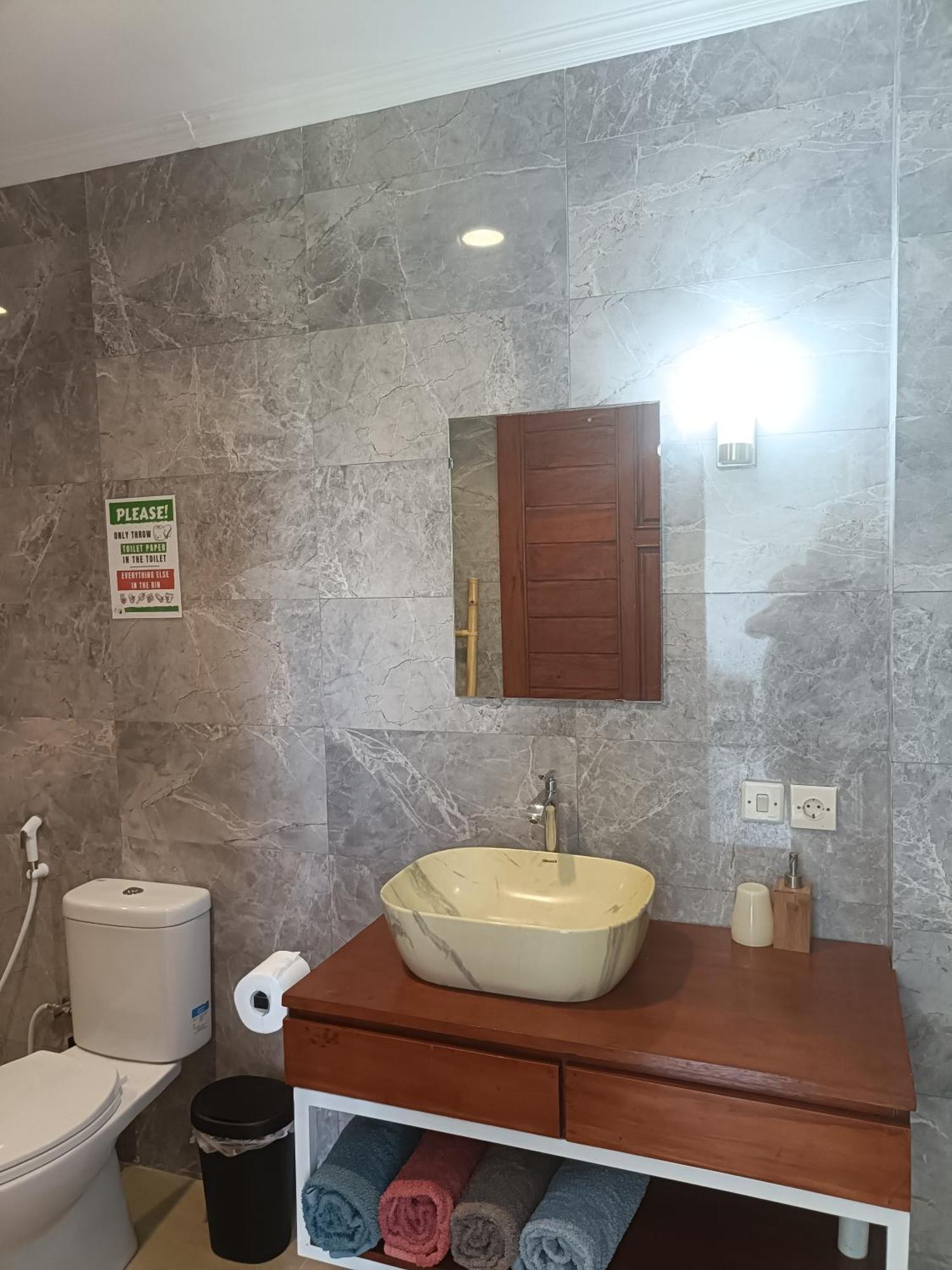 Limun Guesthouse Amlapura Dış mekan fotoğraf