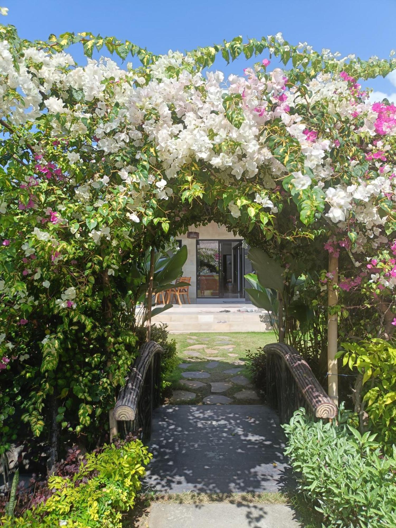 Limun Guesthouse Amlapura Dış mekan fotoğraf